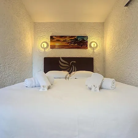 T2 L'azur Des Pins -charme,terrasse, Parking, Piscine Proxi Mer - Capitalchic Services Saint-raphael *