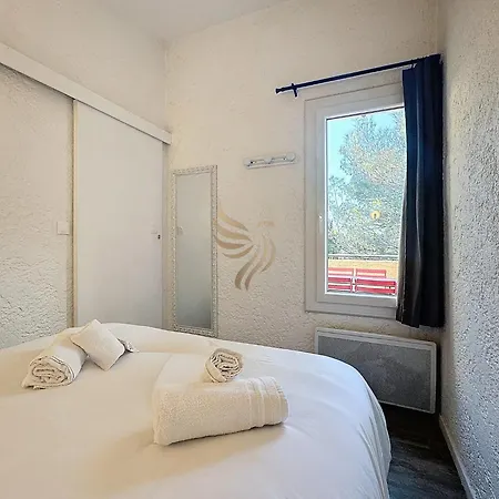 Apartment T2 L'azur Des Pins -charme,terrasse, Parking, Piscine Proxi Mer - Capitalchic Services Saint-raphael *